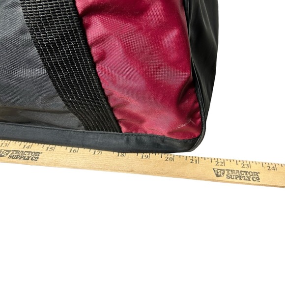 Nike Gym Duffel Bag Vintage 90s Y2K Red Black Travel Large 21" Embroidered Logo - Picture 9 of 11